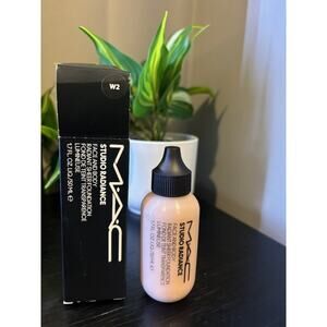 MAC Studio Radiance Face And Body Radiant Sheer Foundation SHADE W2